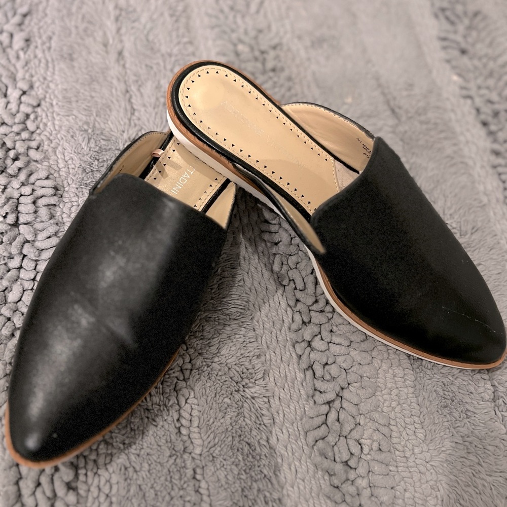 Black leather slip on dress shoes size 6.5